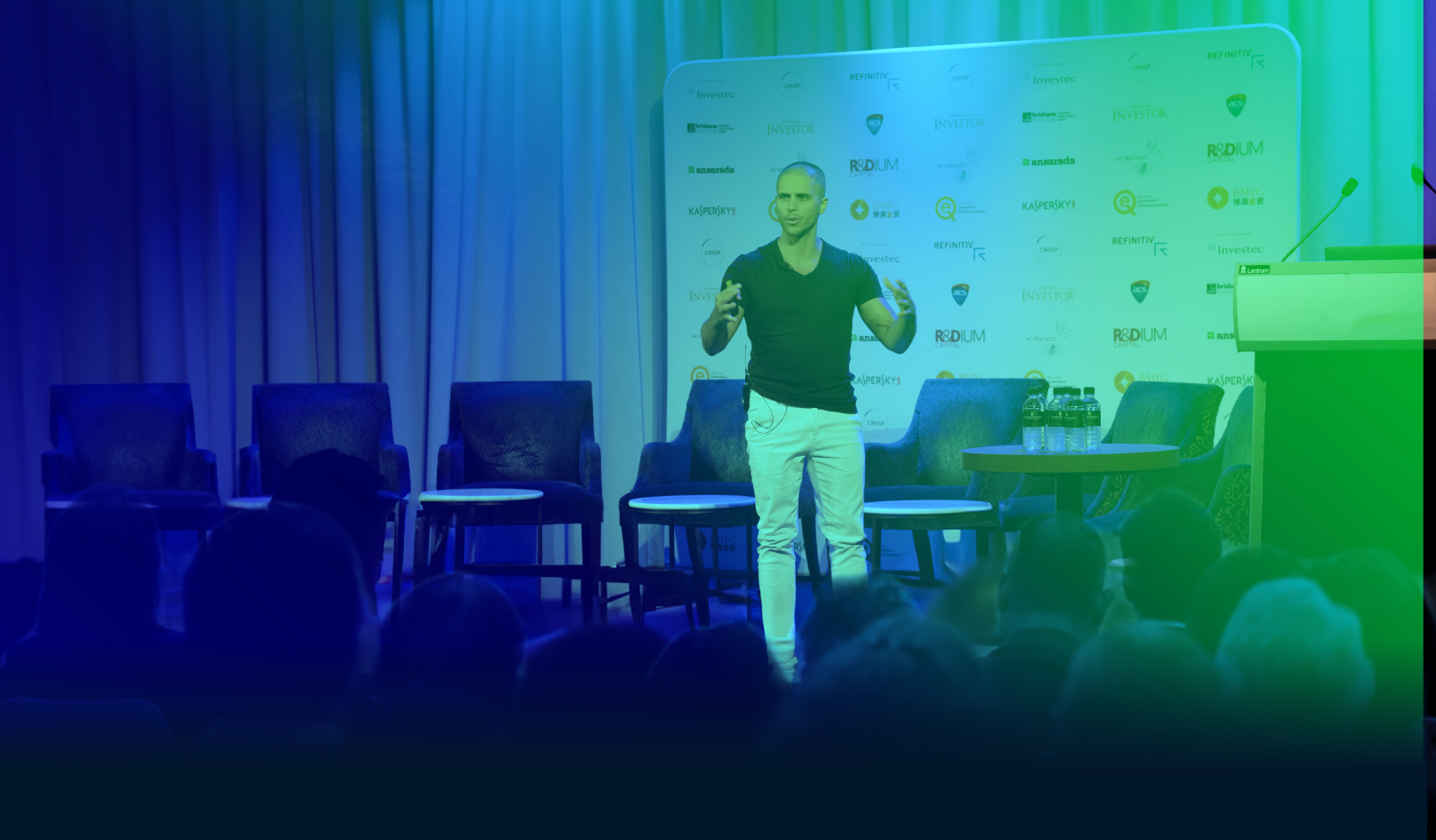 Investors networking at a Wholesale Investor conference